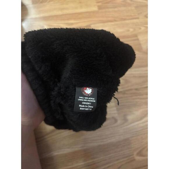 Canada Weather Gear Beanie Hat - Picture 5 of 8